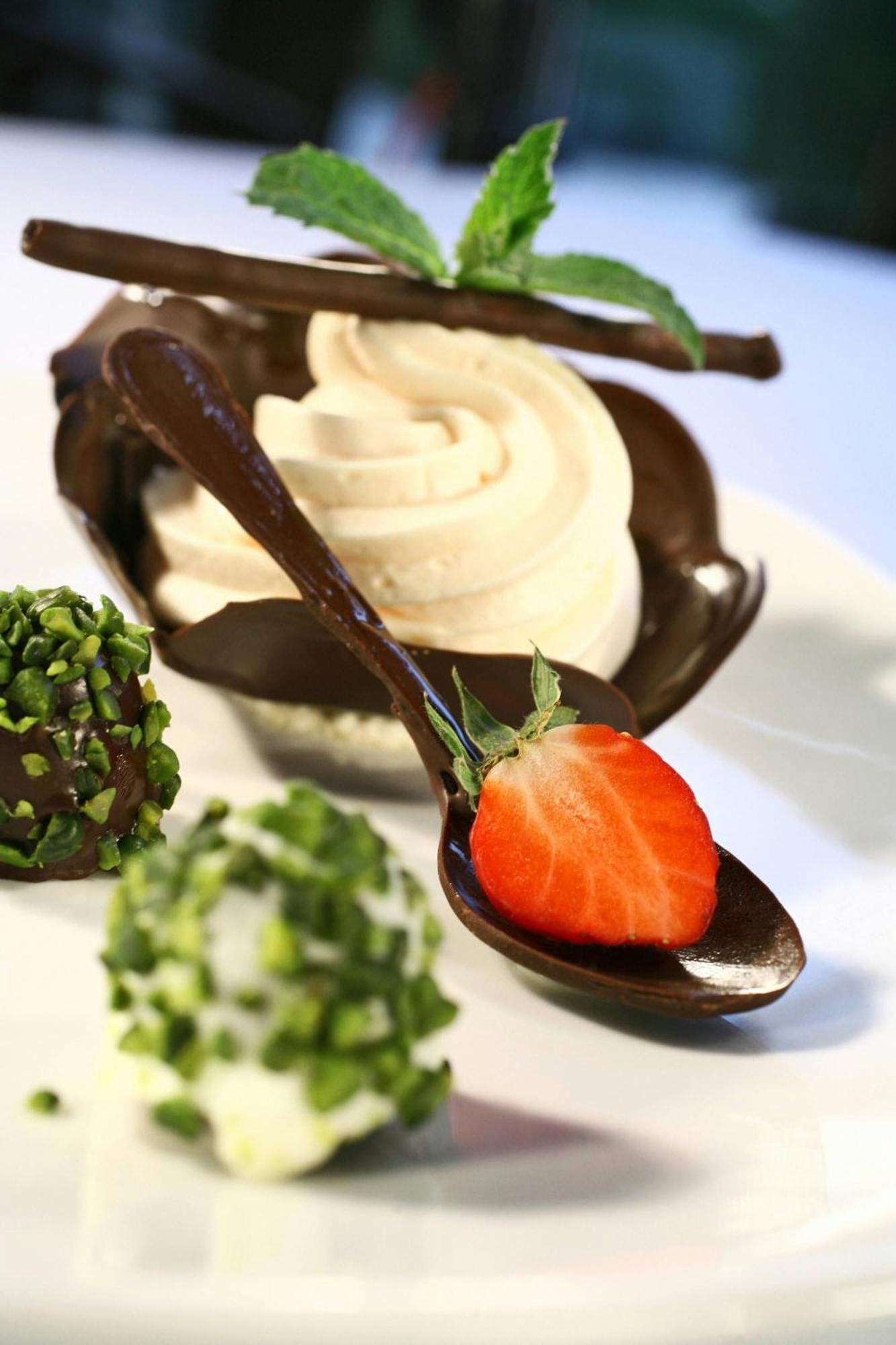The Westin Zagreb Otel Dış mekan fotoğraf A strawberry on a spoon
